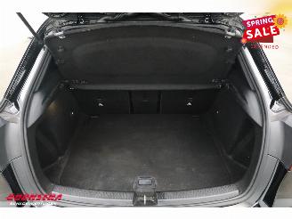 Mercedes A-klasse 180 d Launch Edition 7G-Tronic AMG Pano LED Memory Camera SHZ picture 31