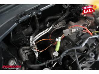 Mercedes A-klasse 180 d Launch Edition 7G-Tronic AMG Pano LED Memory Camera SHZ picture 8