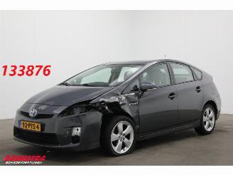 Vaurioauto  passenger cars Toyota Prius 1.8 Hybrid Aspiration HUD Clima Cruise PDC 2011/4