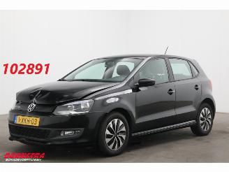 Vaurioauto  passenger cars Volkswagen Polo 1.4 TDI BlueMotion 5-DRS Navi Airco Cruise 2014/8