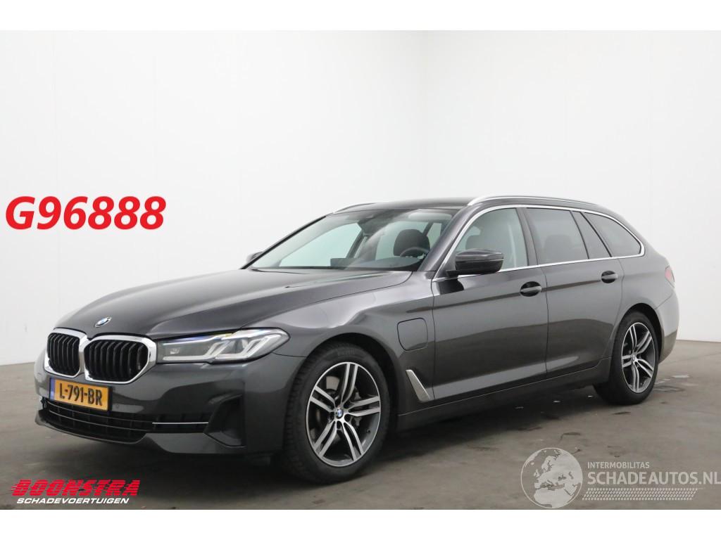BMW 5-serie Touring 520e High Executive LED Leder Memory Navi Clima Cruise SHZ