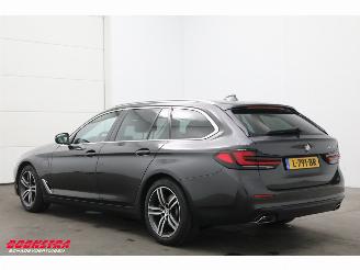BMW 5-serie Touring 520e High Executive LED Leder Memory Navi Clima Cruise SHZ picture 4