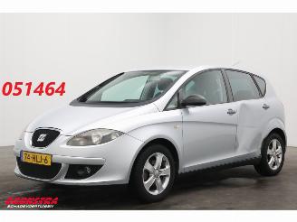 Vaurioauto  passenger cars Seat Altea 1.6 Comfortstyle Airco Cruise AHK 49.872 km! 2009/1