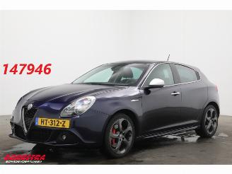 Voiture accidenté Alfa Romeo Giulietta 1.4 T Aut. Bluetooth Clima Cruise PDC 2012/2