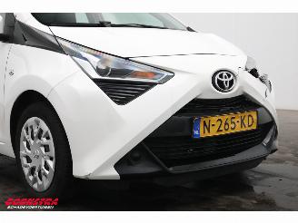 Toyota Aygo 1.0 VVT-i x-play Navi Airco Cruise Camera picture 5