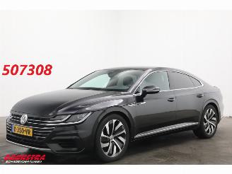 damaged passenger cars Volkswagen Arteon 2.0 TSI 280 PK 4Motion R-Line LED ACC ErgoComf. SHZ Camera 2017/10
