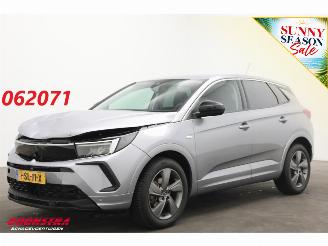 krockskadad bil auto Opel Grandland 1.2 Turbo Edition Apple/Android Virtual Cruise LRHZ SHZ AHK 2024/3