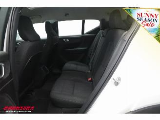 Volvo XC40 1.5 T2 Momentum Core LED Apple/Android Cruise PDC picture 22