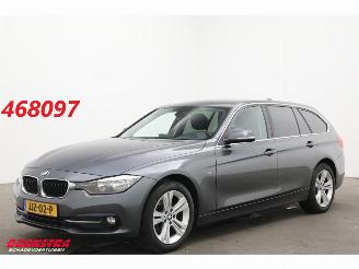 krockskadad bil auto BMW 3-serie Touring 318i WASSER Sport Navi Clima Cruise SHZ 2015/12