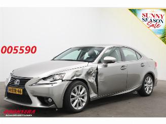 škoda osobní automobily Lexus IS 300h Business Line Pro Leder Navi Clima Cruise Camera SHZ PDC 2014/10