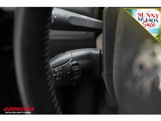 Peugeot 208 1.2 PT Signature Navi Airco Cruise PDC 134.559 km! picture 26