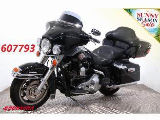 Damaged car Harley-Davidson  FLHTCU Ultra Classic Cruise Radio 25.630 Mijl! 2006/7