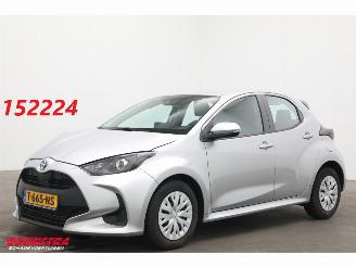 Vaurioauto  passenger cars Toyota Yaris 1.5 Hybrid Active ACC Clima Camera 2023/7