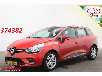 begagnad bil auto Renault Clio Estate 1.5 dCi Ecoleader Zen Navi Bluetooth Airco Cruise PDC AHK 2018/1