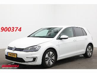 Damaged car Volkswagen e-Golf LED ACC Navi Clima Camera SHZ 2014/5