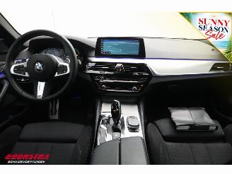 BMW 5-serie Touring 520i M-Sport LED H/K Cruise Navi Camera PDC SHZ picture 13
