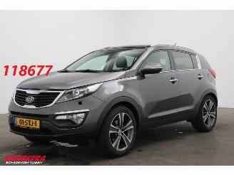 krockskadad bil auto Kia Sportage 2.0 X-clusive Navi Cruise Bluetooth AHK SHZ PDC 2012/8