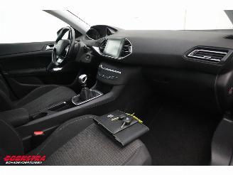 Peugeot 308 SW 1.2 PureTech Active Pano Navi Cruise Clima Apple/Android PDC picture 5