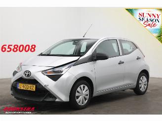 Toyota Aygo 1.0 VVT-i x-fun Airco Bluetooth 38.601 km! picture 1