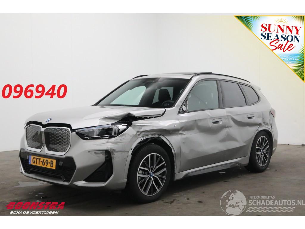 BMW iX1 eDrive20 67 kWh M Sport ACC Navi H/K Memory SHZ Virtual 360° PDC