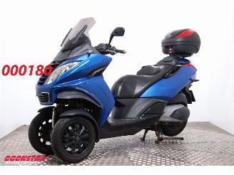 Käytettyjen motor cycles Peugeot Metropolis 400i 2013/4