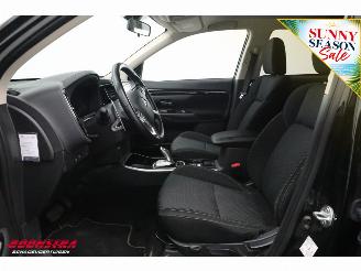 Mitsubishi Outlander 2.4 PHEV 4WD Pure Cruise Clima Camera PDC picture 21