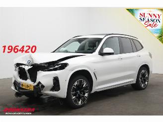 krockskadad bil auto BMW iX3 High Executive M Sport 80 kWh Pano ACC Memory Leder H/K Navi Camera PDC 2021/12