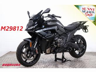 damaged passenger cars BMW  R 1300 RS Triple Black 3X Pakket Crusie Heizgriffe SHZ 2.405 km! 2025/10