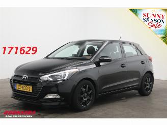 krockskadad bil auto Hyundai I-20 1.0 T-GDI i-Motion 5-drs Airco Cruise 2016/7