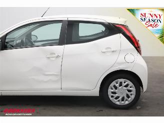 Toyota Aygo 1.0 VVT-i x-play 5-drs Airco Cruise Camera Bluetooth picture 12