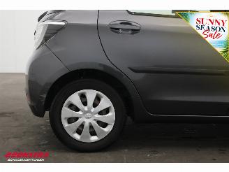 Toyota Yaris 1.5 Full Hybrid Aspiration 5-drs Cruise Clima Bluetooth Camera picture 16