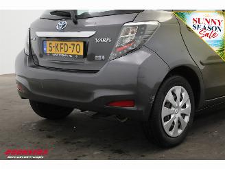 Toyota Yaris 1.5 Full Hybrid Aspiration 5-drs Cruise Clima Bluetooth Camera picture 18