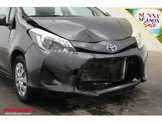 Toyota Yaris 1.5 Full Hybrid Aspiration 5-drs Cruise Clima Bluetooth Camera picture 6