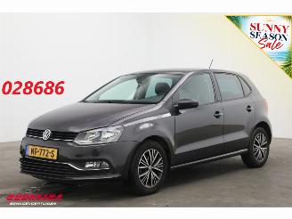 Auto incidentate Volkswagen Polo 1.2 TSI Comfortline 5-drs Airco SHZ Bluetooth PDC 2016/9