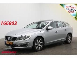 begagnad bil auto Volvo V-60 2.4 D6 AWD Plug-In Hybrid Summum Glasdak Navi Memory Leder SHZ Camera PDC AHK 2013/9