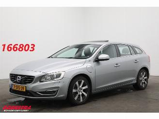 occasione autovettura Volvo V-60 2.4 D6 AWD Plug-In Hybrid Summum Glasdak Navi Memory Leder SHZ Camera PDC AHK 2013/9
