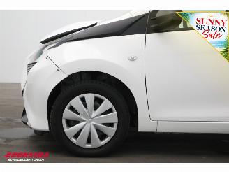 Toyota Aygo 1.0 VVT-i x-fun Airco Cruise picture 12