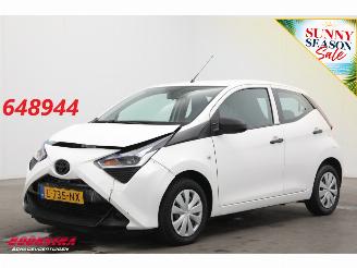 Schadeauto Toyota Aygo 1.0 VVT-i x-fun Airco Cruise 2021/6