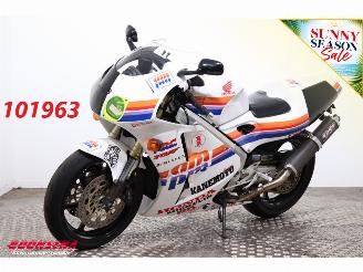 skadebil auto Honda RVF 400 NC 35 Kanemoto Racing 1997/7