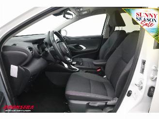 Toyota Yaris 1.5 Hybrid Dynamic ACC Clima SHZ Camera PDC picture 21