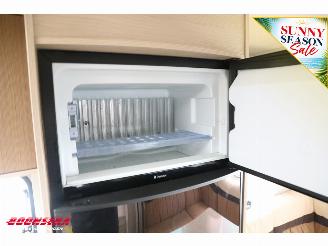 Burstner  AVERSO FIFTY Mover Luifel Fietsendrager Frans Bed Rondzit Douche picture 17