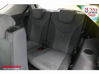 Toyota Prius Wagon Wagon 1.8 Comfort 96g 7-Pers. Navi Clima Cruise picture 16