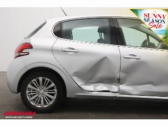 Peugeot 208 1.2 PureTech Allure Apple/Android Navi Clima Cruise Camera 64.916 km! picture 5