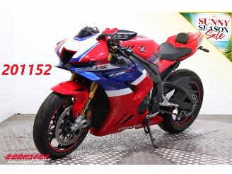 krockskadad bil motor Honda CBR 1000 RR SP ABS LED Akrapovic Lap Timer Quickshift 2025/5