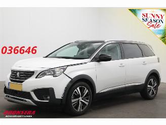 Damaged car Peugeot 5008 1.2 PureTech Aut. Allure 7p Navi Cruise Clima Apple/Android Camera PDC 2018/1