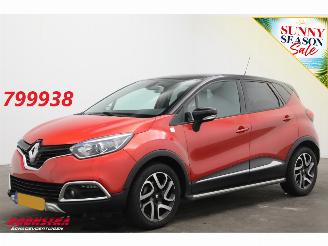Damaged car Renault Captur 1.2 TCe AUT Helly Hansen Cruise Navi Clima Camera PDC 2014/12