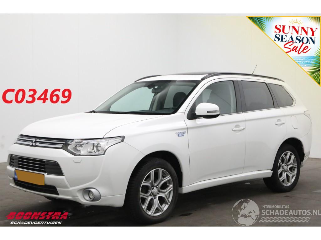 Mitsubishi Outlander 2.0 PHEV instyle 4WD Schuif/kantel Navi Clima Leder SHZ Camera PDC AHK