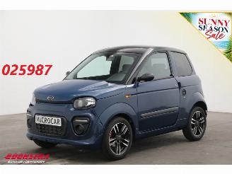 krockskadad bil brommobiel Microcar  M.Go Dynamic DCI Airco Camera 713 km! 2024/10