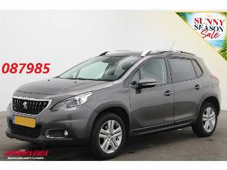 Coche accidentado Peugeot 2008 1.2 PureTech Signature Cruise Navi Airco Apple/Android PDC 2019/9
