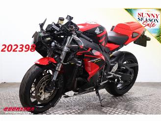 skadebil motor Honda CBR 1000RR Fireblade Leo Vince 26.807 km! 2006/4